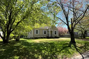 427 Westford Dr, Fairfield, CT 06890 - Photo 2
