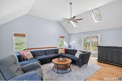 19 Crabapple Lane, Newtown, CT 06470 - Photo 10