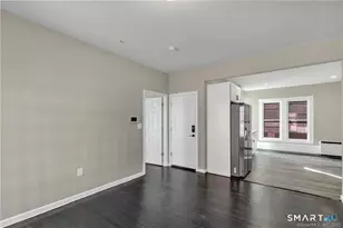 60 Russ St, Hartford, CT 06106 - Photo 2