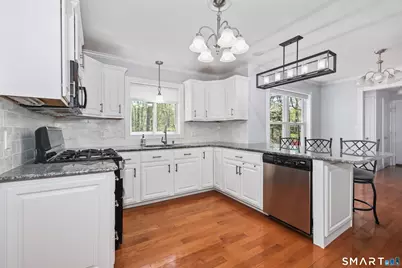 81 Amanda Lane, Naugatuck, CT 06770 - Photo 4