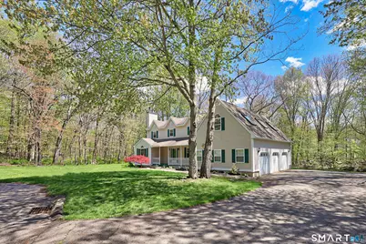 81 Amanda Lane, Naugatuck, CT 06770 - Photo 2