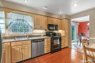 38 Cold Spring Circle, Shelton, CT 06484 - Photo 8