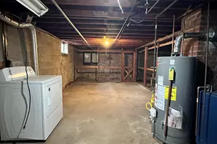 124 Harborview Ave, Bridgeport, CT 06605 - Photo 10