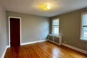 124 Harborview Ave, Bridgeport, CT 06605 - Photo 8