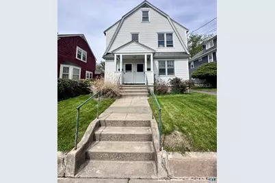 124 Harborview Avenue, Bridgeport, CT 06605 - Photo 1
