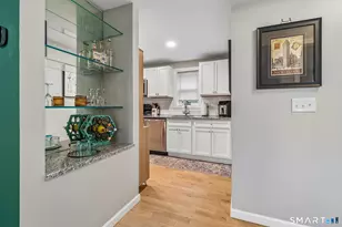 26 Farnsworth St, Hamden, CT 06517 - Photo 22