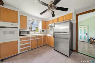 38 Parky Dr, Enfield, CT 06082 - Photo 6