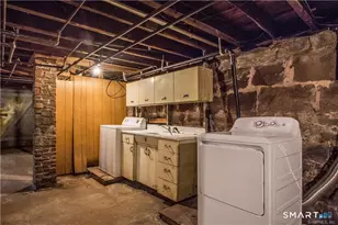 13 Wilcox St, Wethersfield, CT 06109 - Photo 16