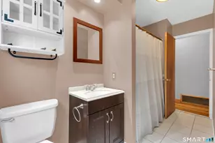 41 Hemingway St, Plainville, CT 06062 - Photo 26