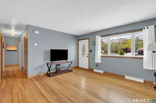 41 Hemingway St, Plainville, CT 06062 - Photo 4