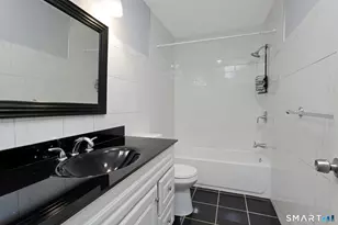614 Earl Ave, Bridgeport, CT 06606 - Photo 6