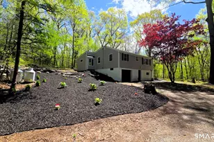 9 Ben Merrill Rd, Clinton, CT 06413 - Photo 2