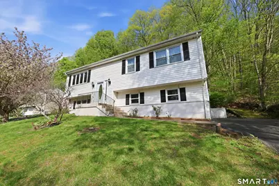102 Metacomet Road, Plainville, CT 06062 - Photo 28