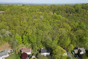 102 Metacomet Rd, Plainville, CT 06062 - Photo 32