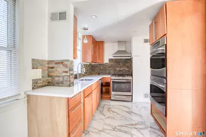 24 Hollow Wood Lane, Greenwich, CT 06831 - Photo 8
