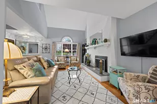 63 Woodbury Hl, Woodbury, CT 06798 - Photo 4