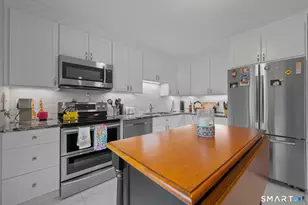 63 Woodbury Hl, Woodbury, CT 06798 - Photo 10