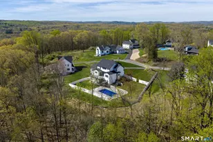 25 Hunting Ridge Rd, Brookfield, CT 06804 - Photo 2