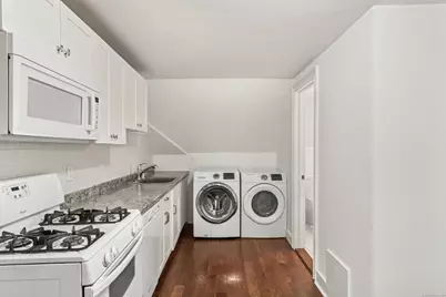 314 Suburban Avenue #3rd Floor, Fairfield, CT 06825 - Photo 14