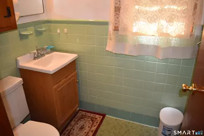 403 Clark Street, Bridgeport, CT 06606 - Photo 12