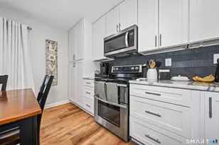 380 Hitchcock Rd, Waterbury, CT 06705 - Photo 10