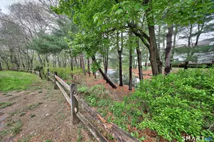 380 Hitchcock Rd, Waterbury, CT 06705 - Photo 36