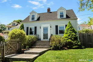 77 Round Hill Rd, Fairfield, CT 06824 - Photo 2
