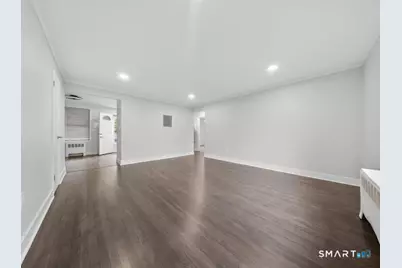 49 Mencel Circle #B, Bridgeport, CT 06610 - Photo 10