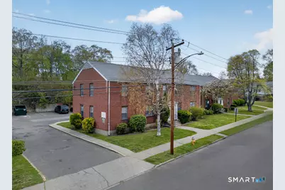 49 Mencel Circle #B, Bridgeport, CT 06610 - Photo 2
