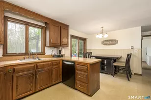 75 Village St, Bristol, CT 06010 - Photo 10