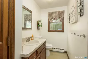 75 Village St, Bristol, CT 06010 - Photo 20