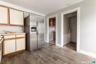 71 Blackhall St, New London, CT 06320 - Photo 8