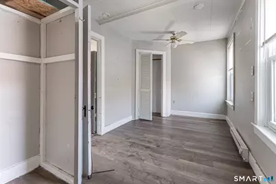 71 Blackhall Street, New London, CT 06320 - Photo 14
