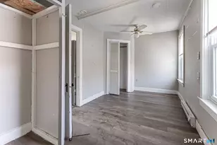 71 Blackhall St, New London, CT 06320 - Photo 14
