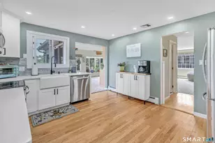 125 McLeod Pl, Stratford, CT 06614 - Photo 10