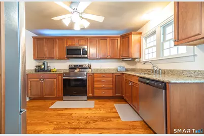 78 Highland Avenue, Middletown, CT 06457 - Photo 10