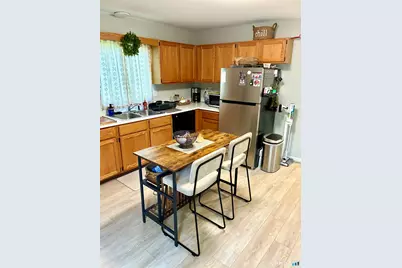 60 Dickerman Avenue #60, Windsor Locks, CT 06096 - Photo 8