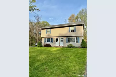60 Dickerman Avenue #60, Windsor Locks, CT 06096 - Photo 2
