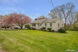 4 Champlin Hill Ct, East Lyme, CT 06357 - Photo 4
