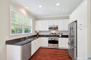 22 Caldwell Terrace, Danbury, CT 06810 - Photo 12