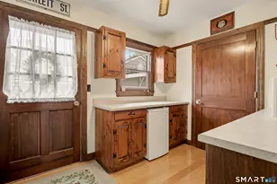 7 Elliott St, Norwalk, CT 06855 - Photo 20