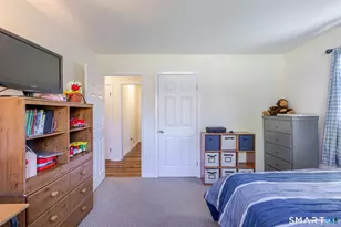 17 Fleetwood Ave, Bethel, CT 06801 - Photo 24