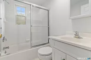 289 Bridge St, Stamford, CT 06905 - Photo 14