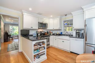 66 Linbrook Rd, West Hartford, CT 06107 - Photo 8