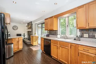 121 Shepard Dr, Manchester, CT 06040 - Photo 10