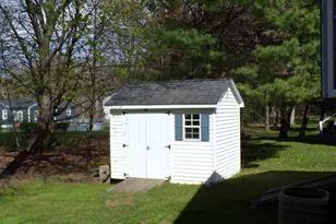 8 Pheasant Hill Dr Dr, Enfield, CT 06082 - Photo 10