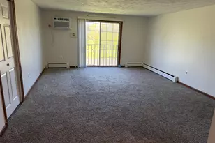 1162 Middle Turnpike W, Manchester, CT 06040 - Photo 4