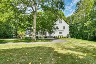 9 Lantern Ridge Rd, New Canaan, CT 06840 - Photo 2