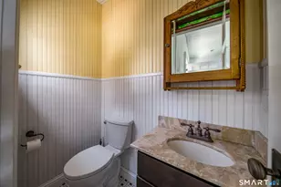 9 1st Ave, Branford, CT 06405 - Photo 18