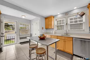 44 Beverly Rd, Wethersfield, CT 06109 - Photo 8